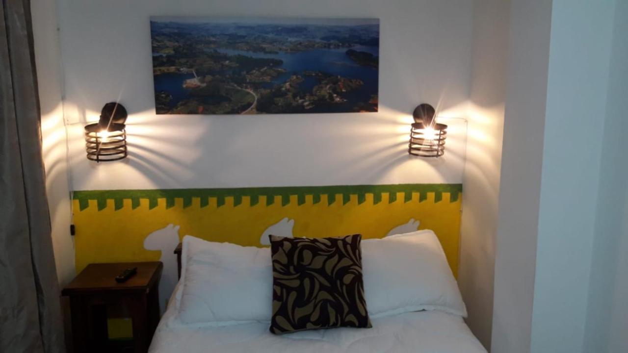 Hostel-Affordable rooms with private bathroom San Juan guatapé Extérieur photo